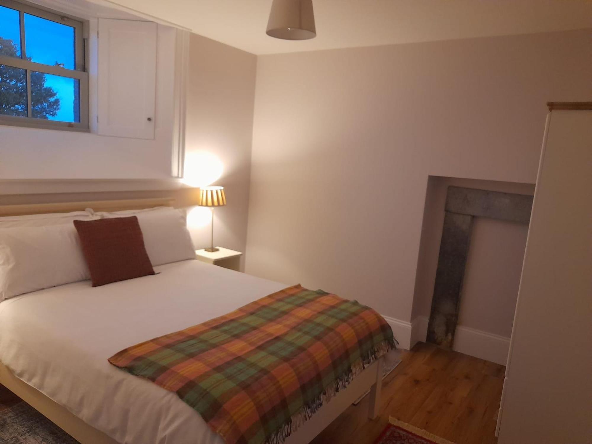 St Johns Old Schoolhouse Villa Lecarrow Room photo